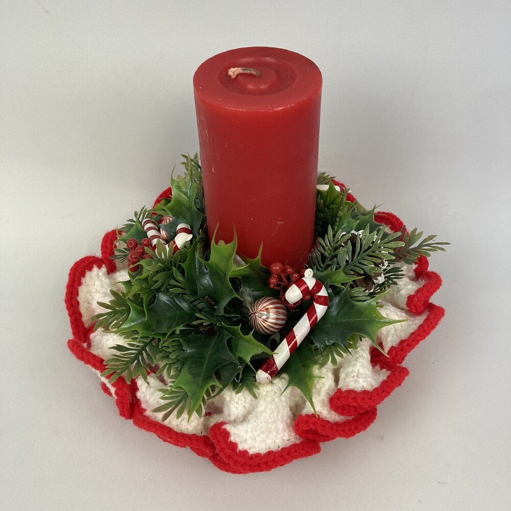 VTG XMAS 10" Candle Ring Wreath Plastic Foliage Crochet Ruffle Centerpiece Set
